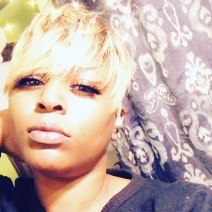 Meet your Posher, Genise